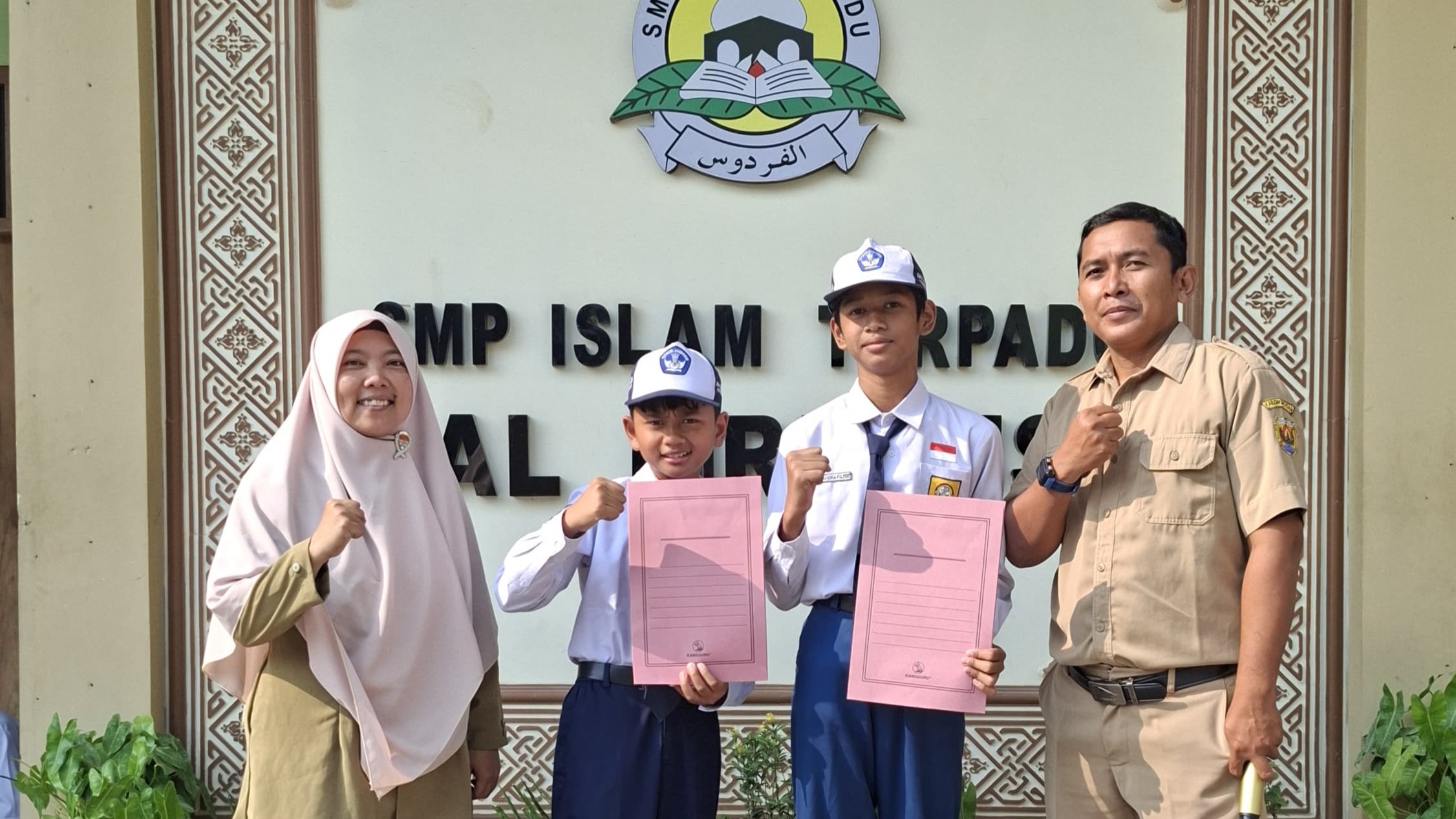Juara 3 Lomba Panahan — SMP Standar Nasional 15 Meter Putra